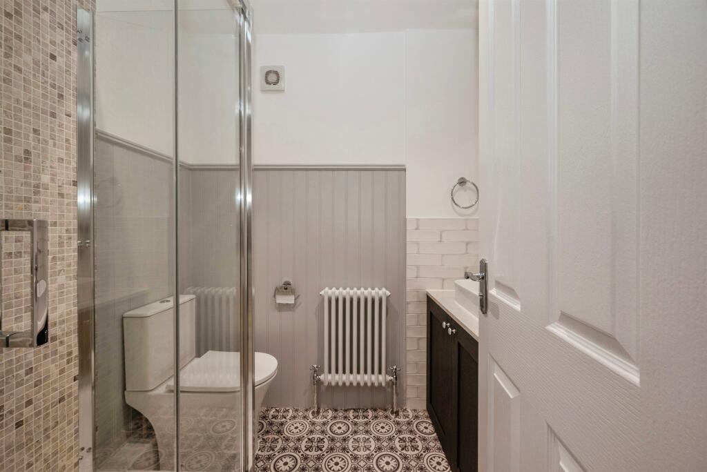 En-Suite Shower Room