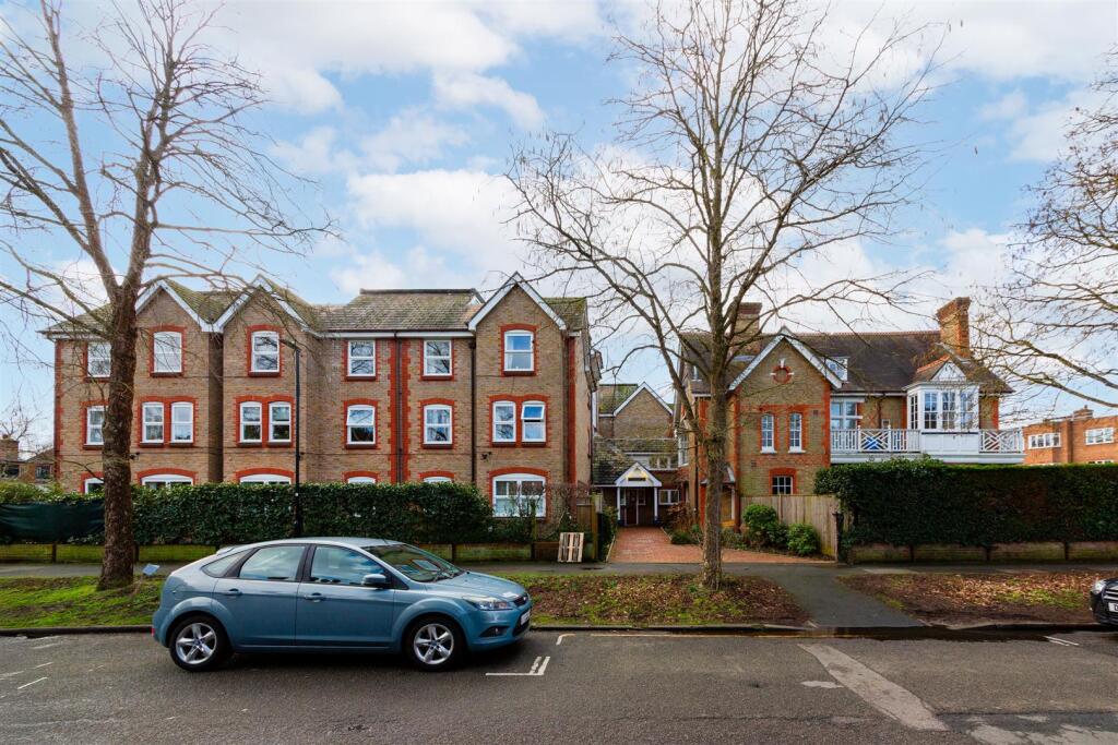 23 Andridge Court, SW19 3JW-12.jpg
