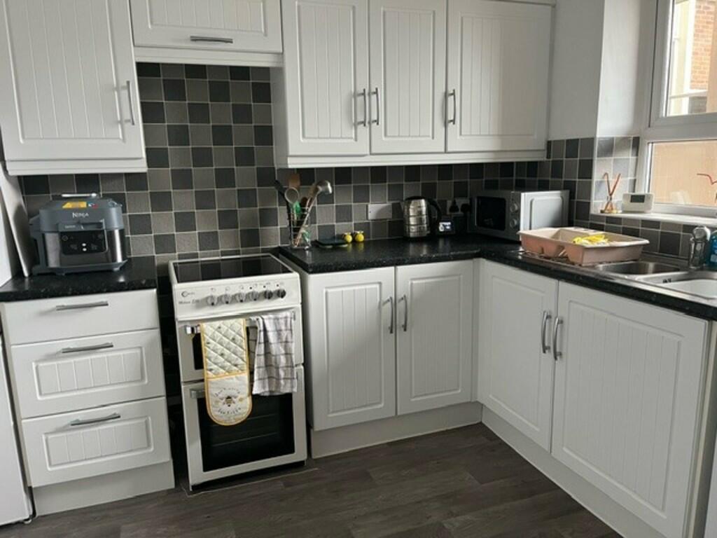 5 Chalkwell Lodge...