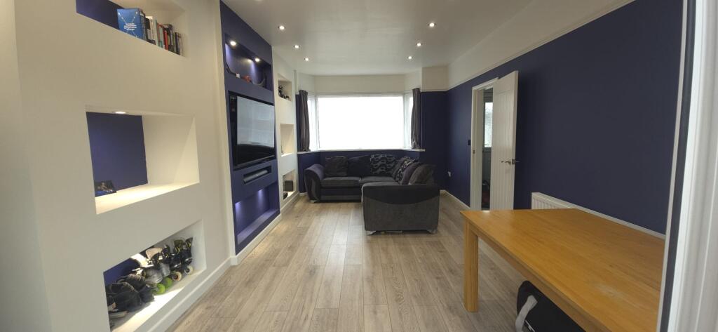 2b16f93f-d541-45ff-98a7-9e4283590d39