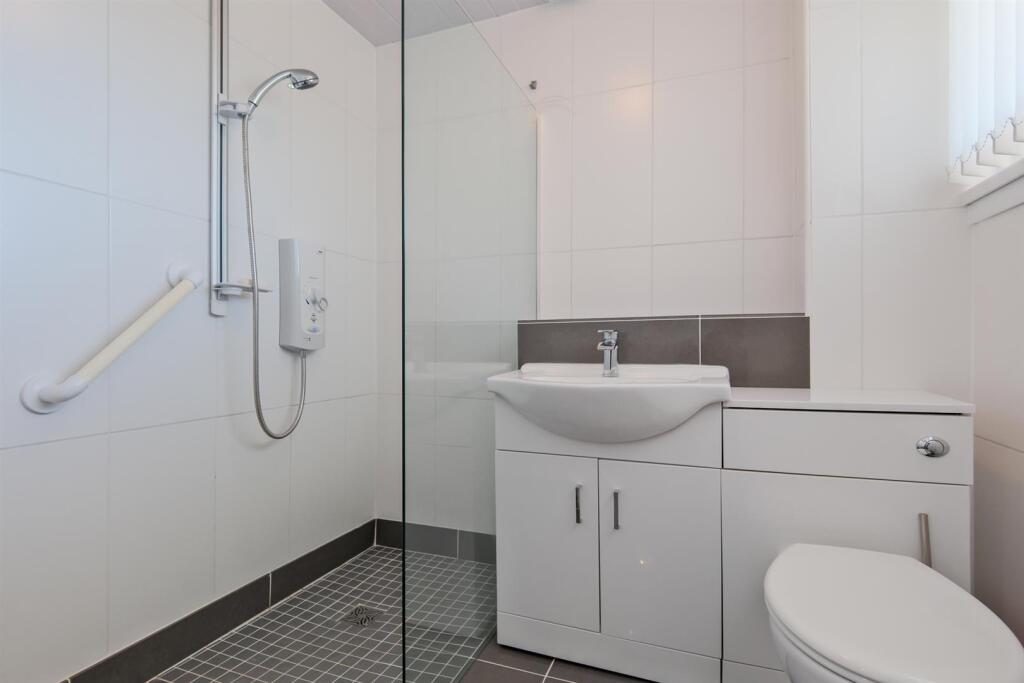 010-23 Arden St Plains Airdrie ML6 7LB.jpg