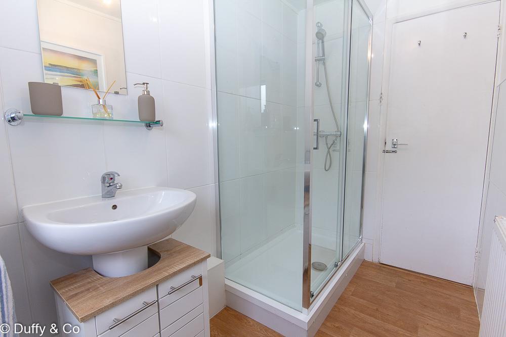 8 Tennyson Ct (9 of 15).jpg