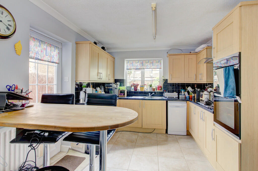 2 bellott dr17