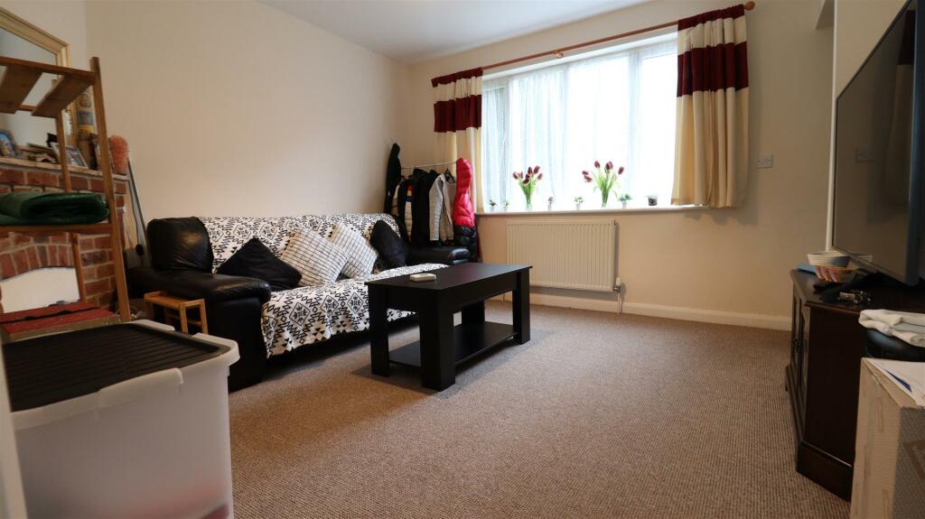 front room 2 .jpg