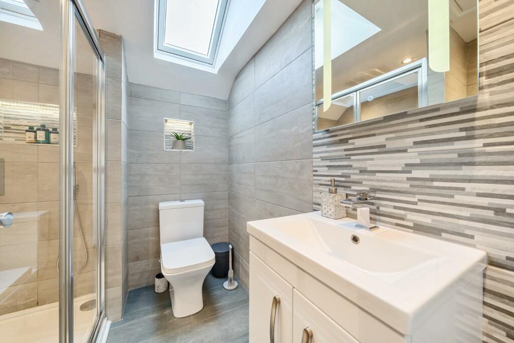 EN-SUITE.jpg