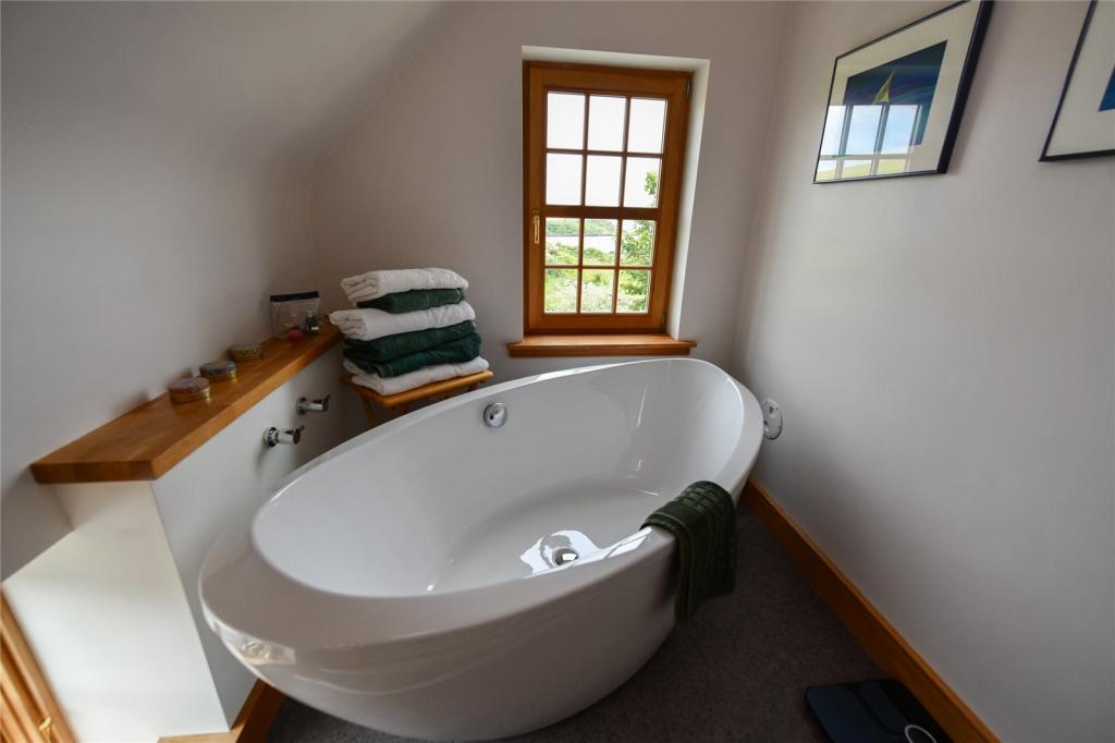 En-suite bathroom