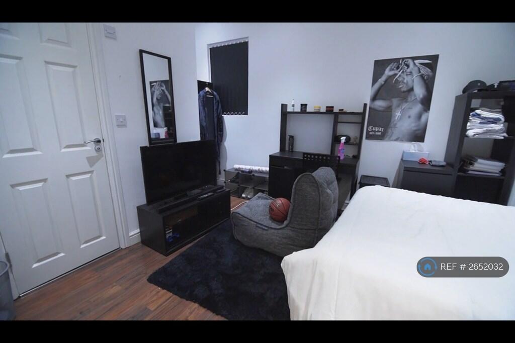 Ensuite Bed Room