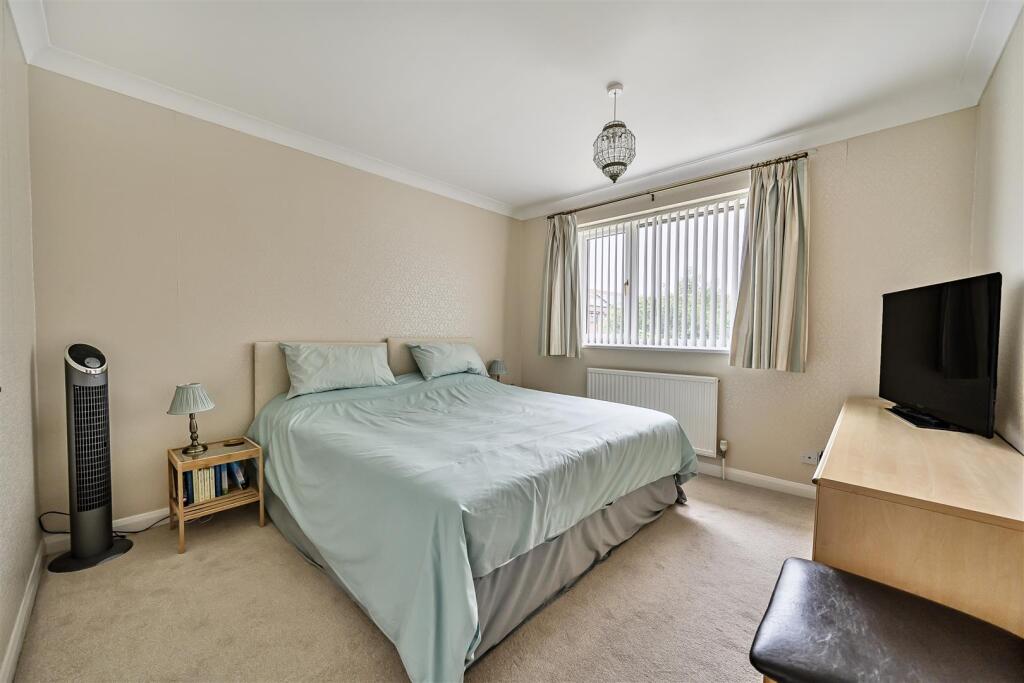 1298361-22-682dff5f01352-ARW1298361-22-682dff5f013