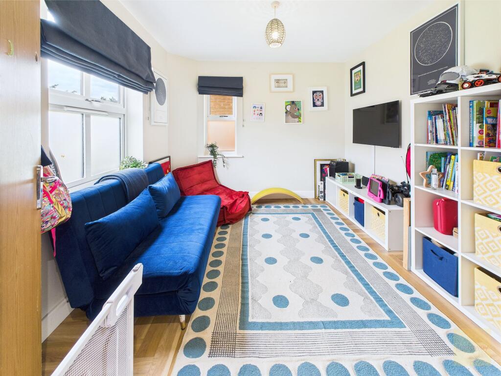 Snug / Playroom