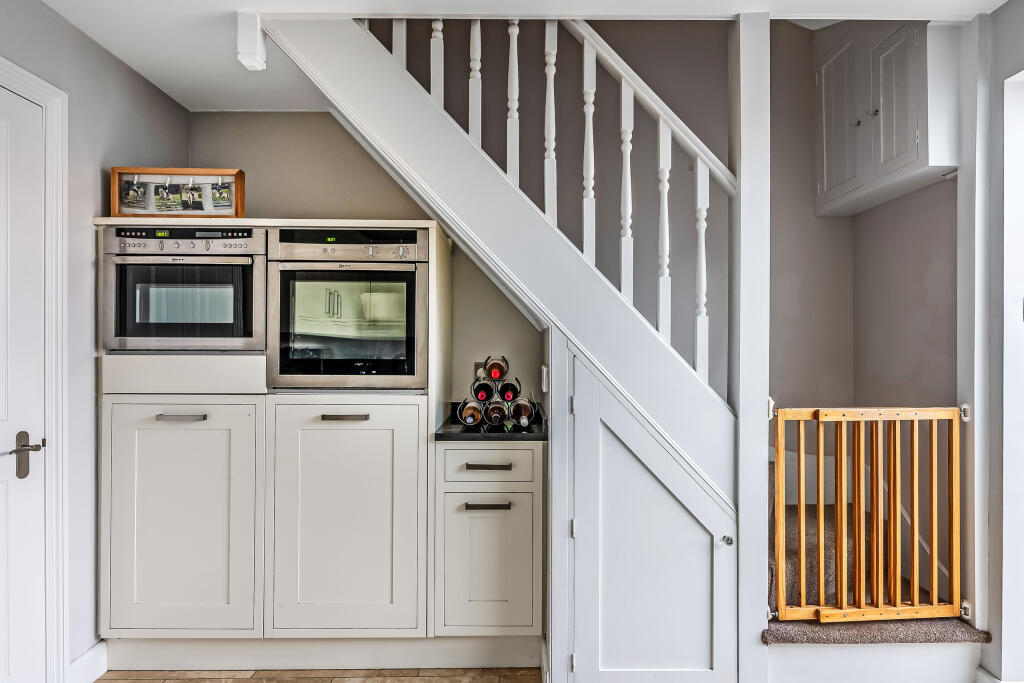 3-Uckfield-Cottage-16