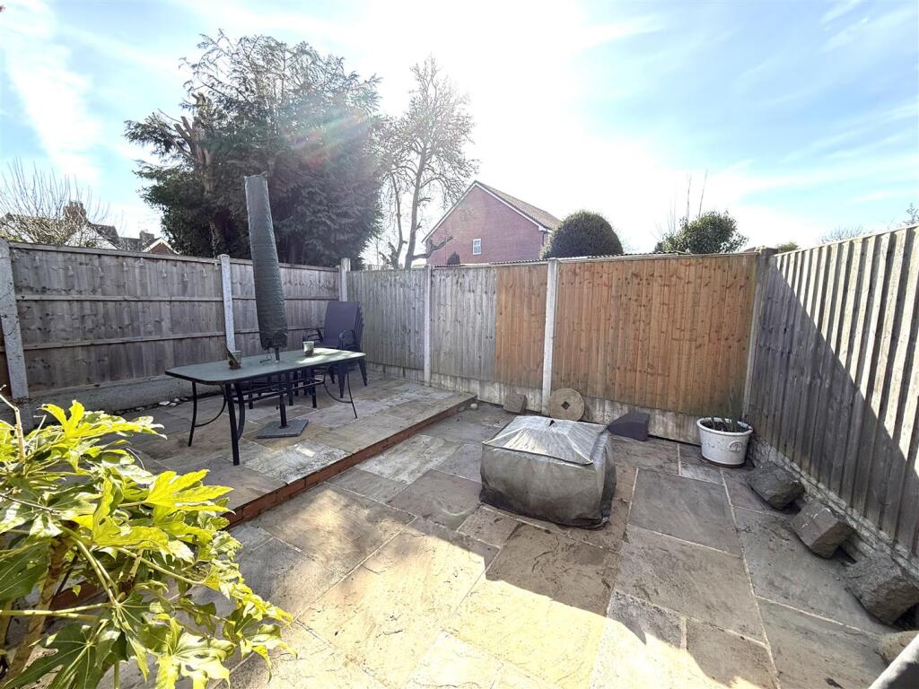 owens close rear 3.jpeg