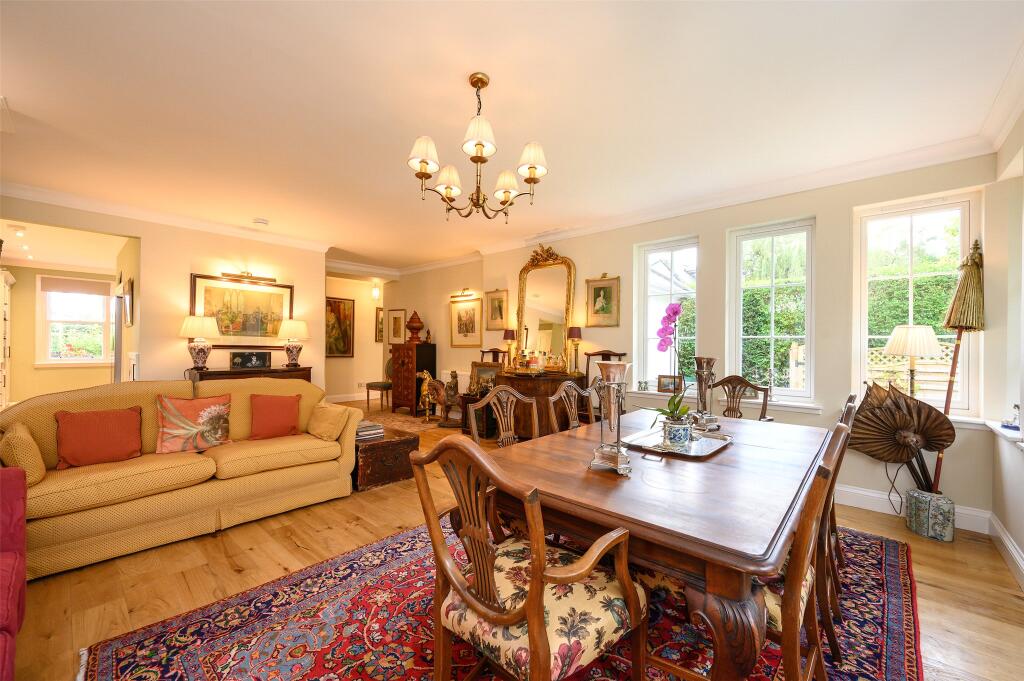 Living/Dining Room