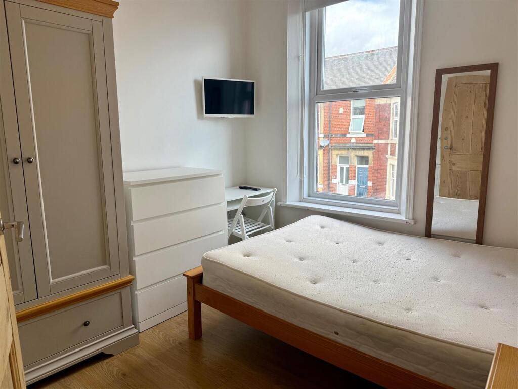 Bedroom Two.jpg
