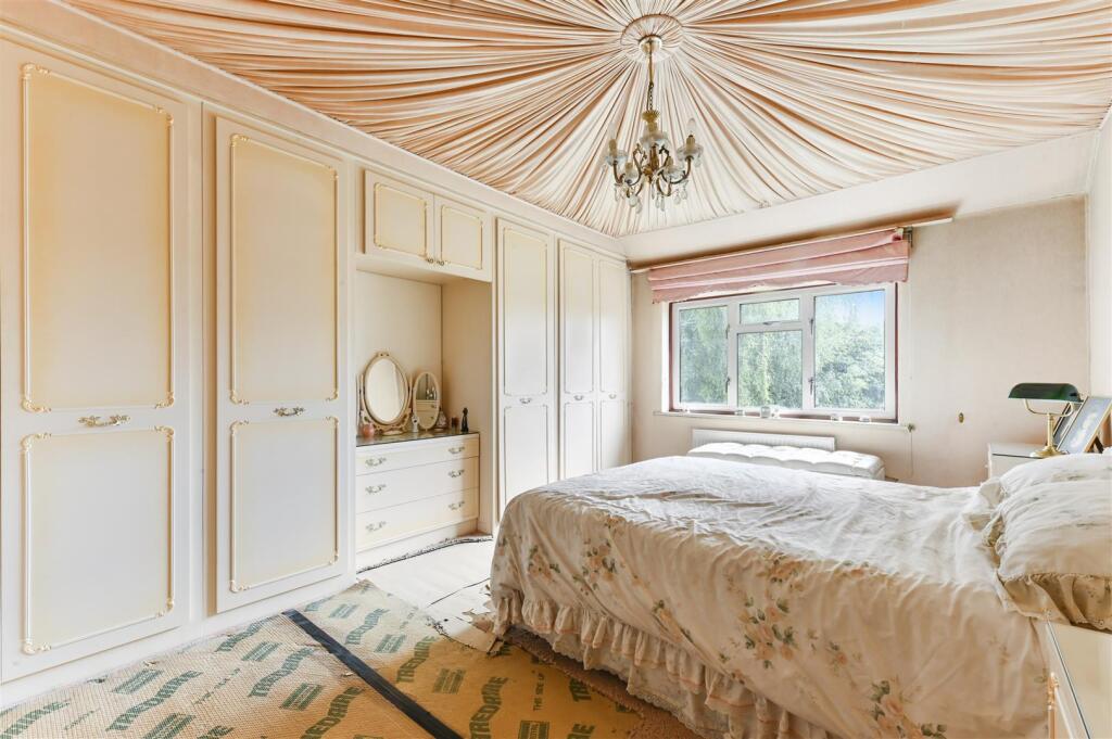 COPSE EDGE, 22- (17).jpg