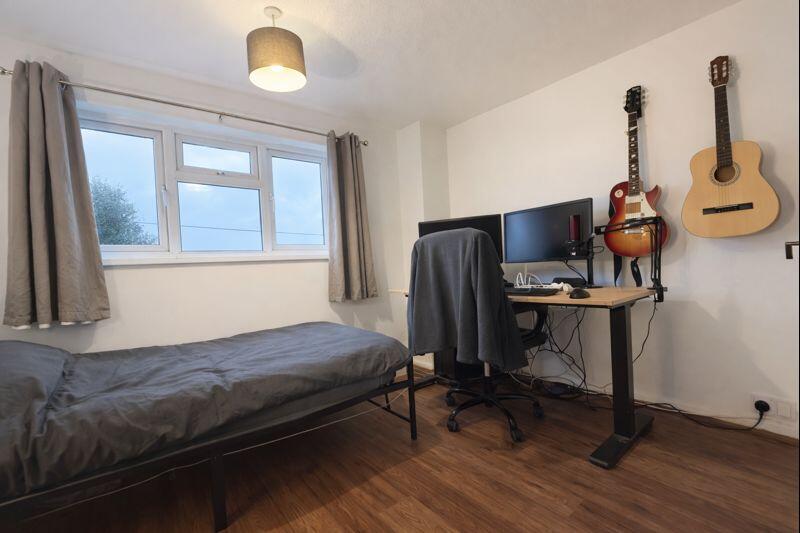 c3b01ef1495d4eaeb85c1c81b85085ebmd