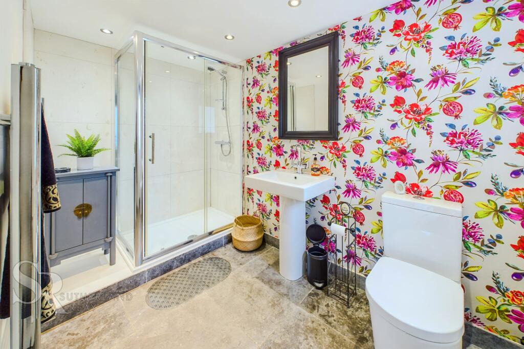 Annexe - Shower Room