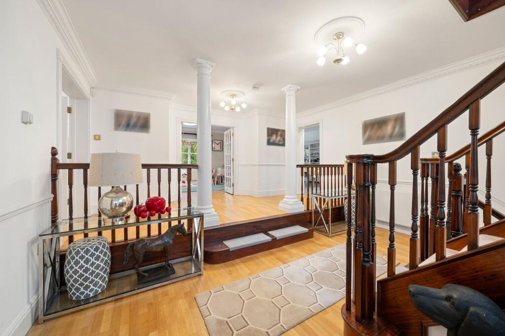 11 St David¿s Drive, Englefield Green, Egham, Surrey, TW20 0BA