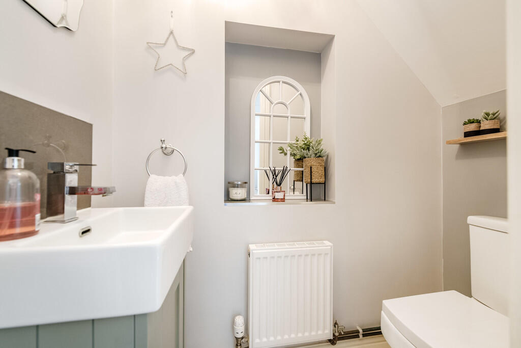 Ground Floor W.C....