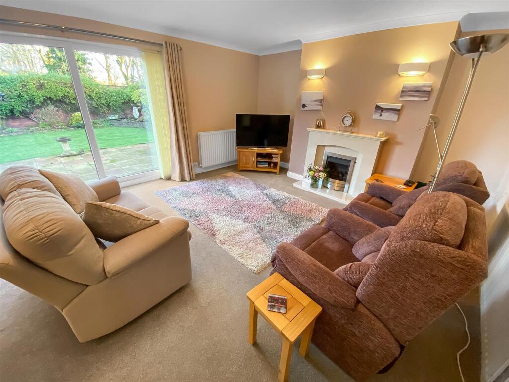 Smythsons Close, School Aycliffe