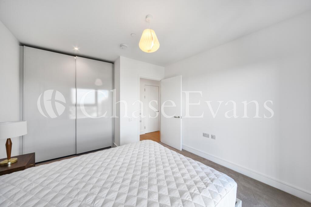 Hawksbury Heights, P