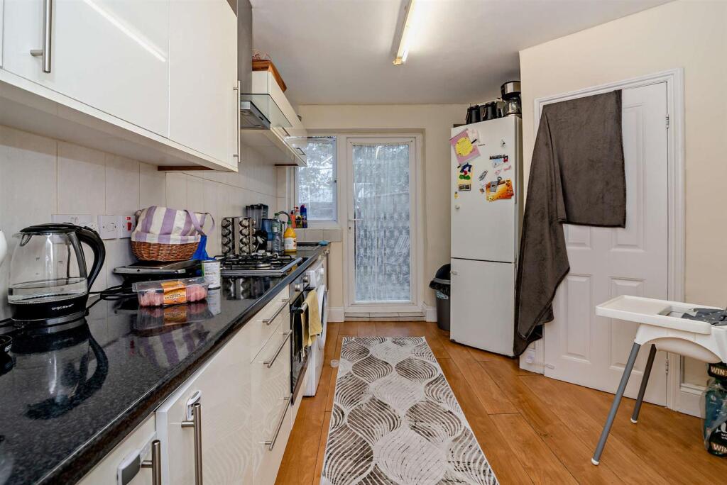8669092-interior01-800.jpg