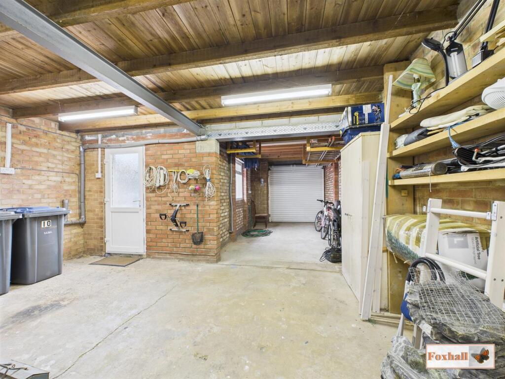Garage/ Workshop &amp; Utility Area