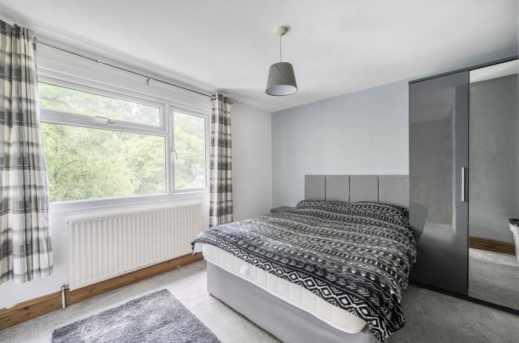 1301331-17-68402f...