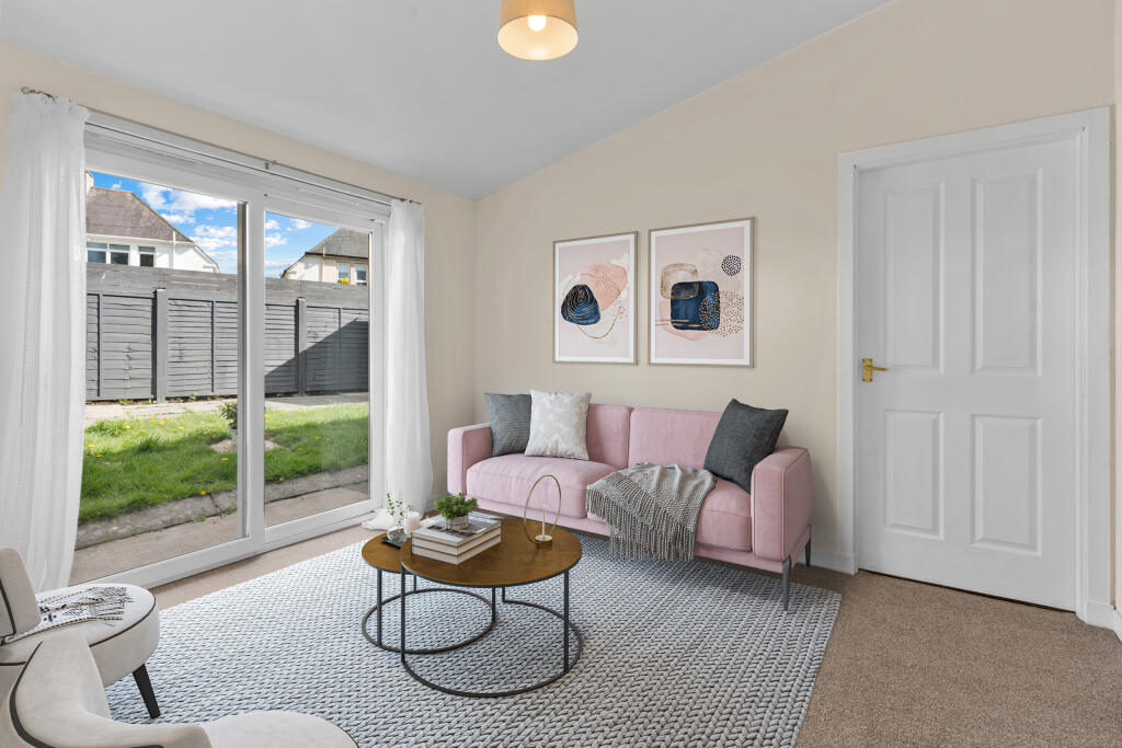 Virtually Staged Snug