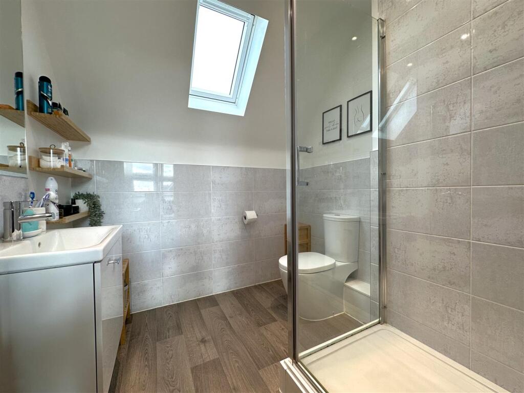 En-Suite Shower Room 838