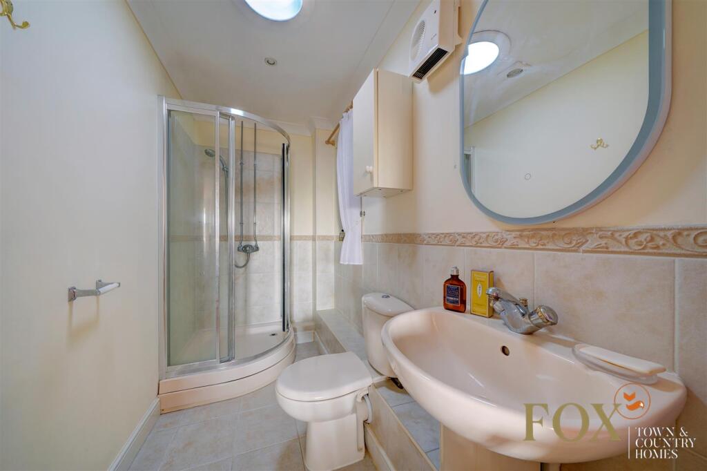 15 Chase Rd (31).jpg