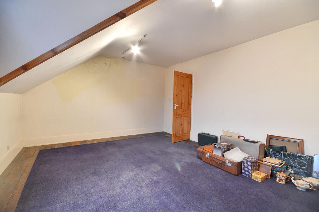 30 Broughton Road, London W13 8QW
