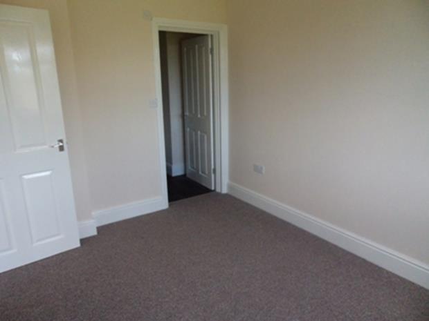 175BedfordRoadMainBed