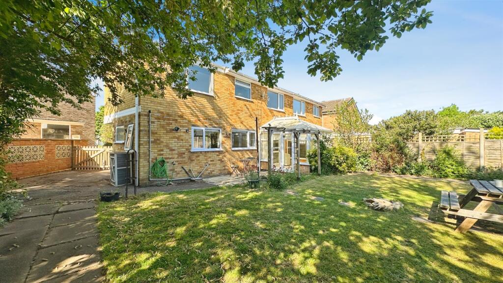 916a7efb--4BB6-89C9-A10DA8B6E995-37016-00000BA8B51