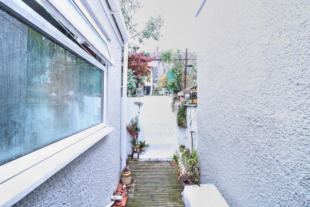 IMG_5298_299_300Interior3