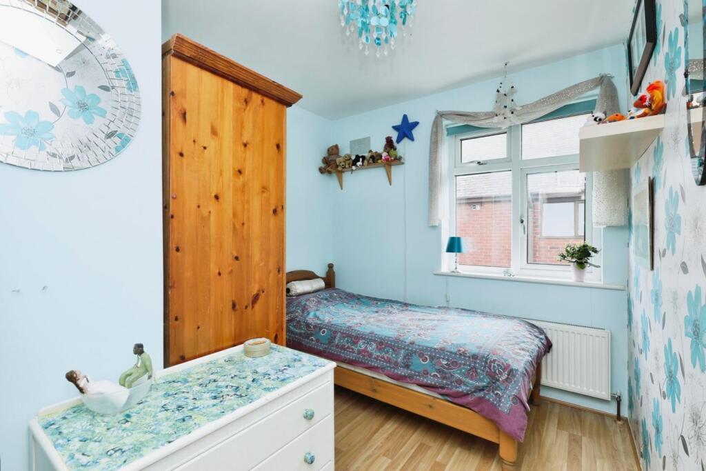 BEDROOM NO.3