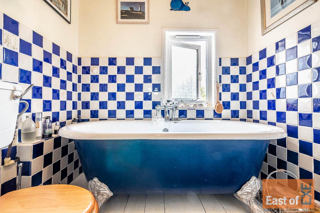 Victoria House - ...