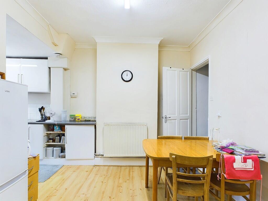 CAM03582G0-PR0072...