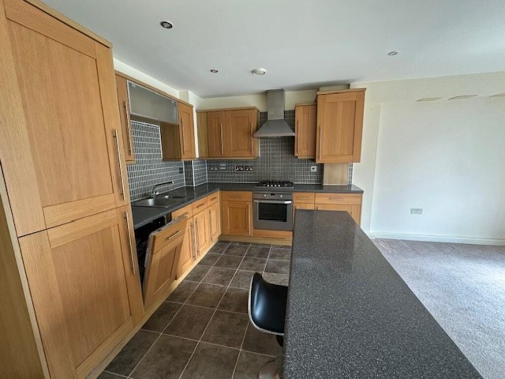 105 Albion Kitche...