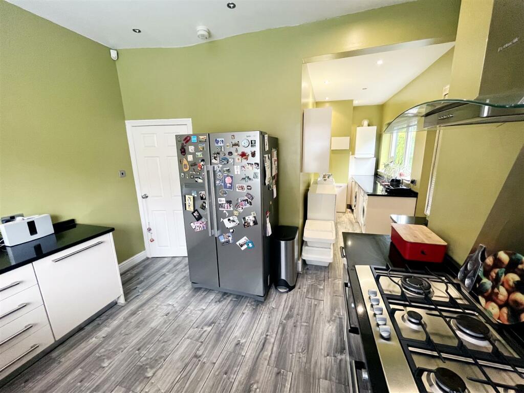 Breakfast Kitchen Aspect 6