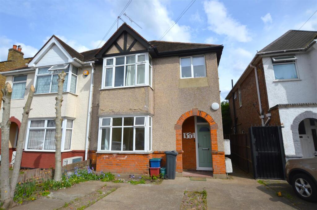 138 Whitton Road front.JPG