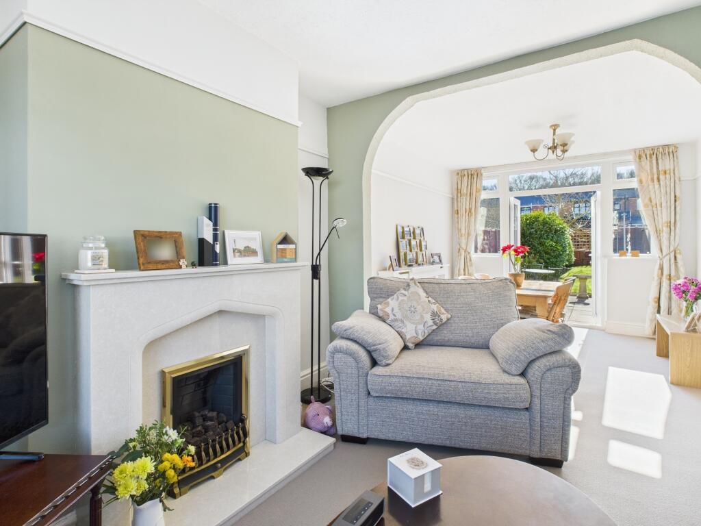 CAM05192G0-PR0028-STILL011