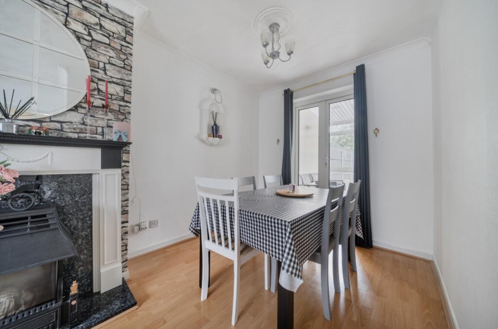 1302713-6-6839bd38af798