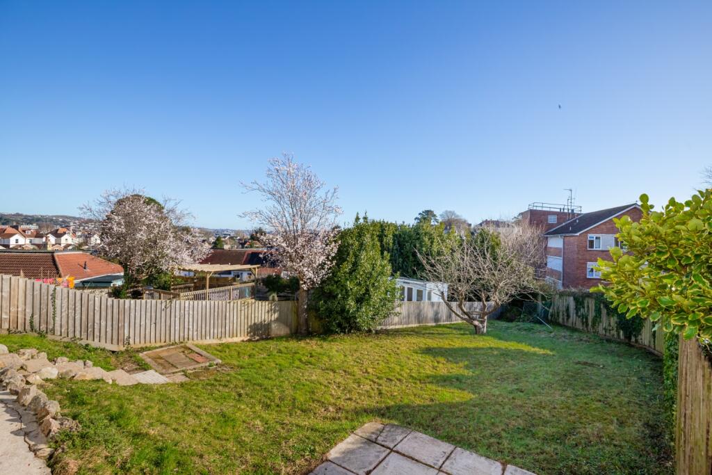 A06 - 20 Osney Avenue, Paignton - 250228