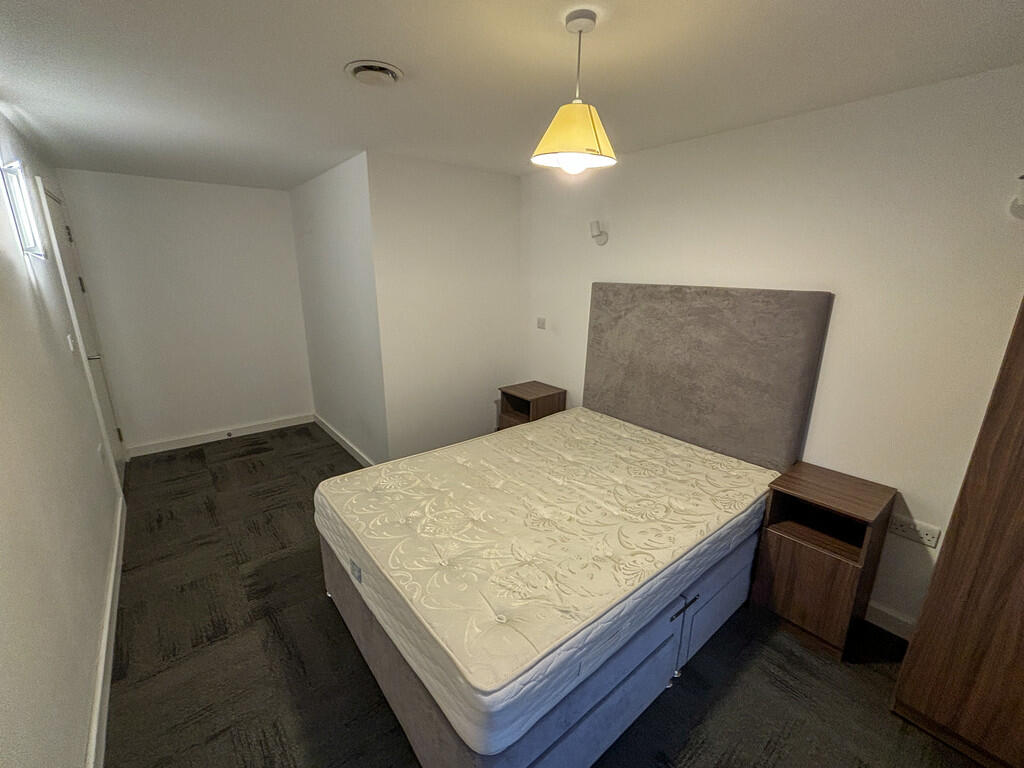 Bedroom (2)-2
