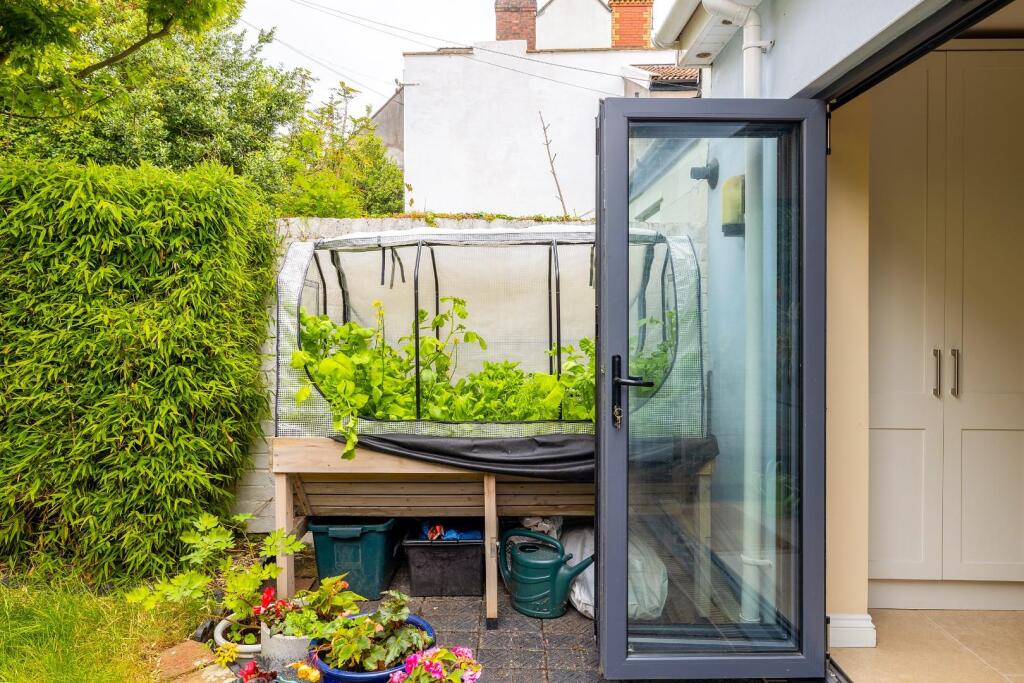 00022 CD7A1656-HDR.jpg