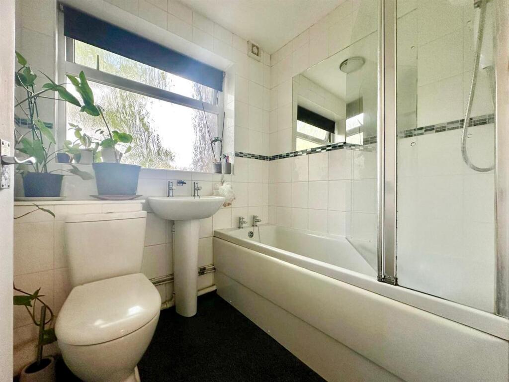 WhatsApp Image 2025-09-24 at 16.08.28_235eaadf.jpg