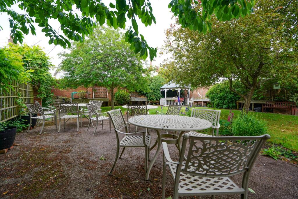 Adelaide House 96.jpg