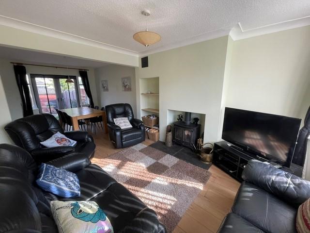 Through Lounge Diner