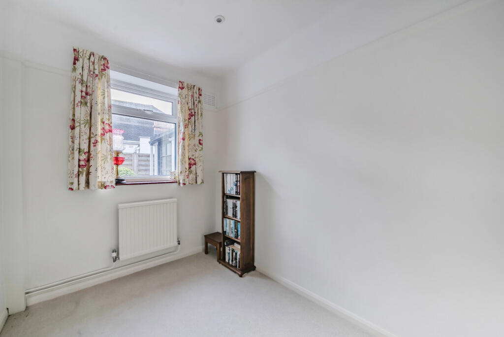 1388422-16-693aef...