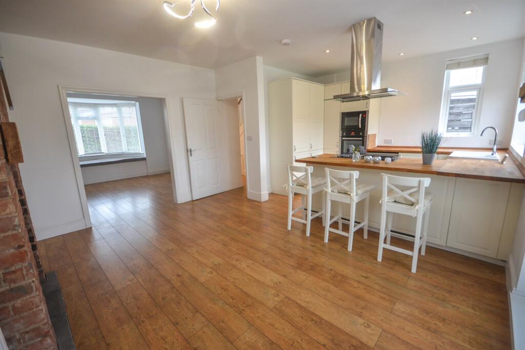 Kitchen Diner